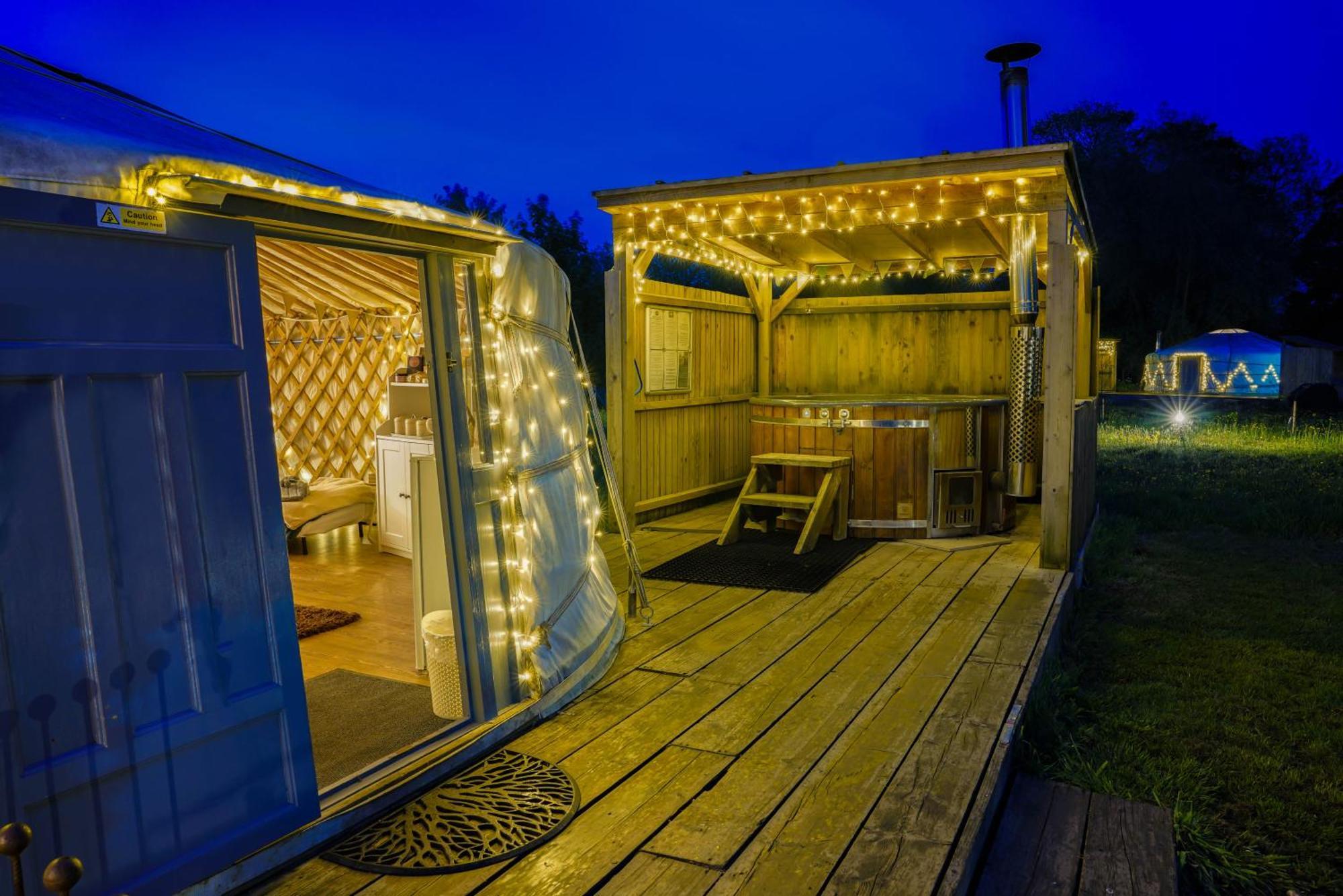 Glamp And Tipple Ltd Hotel Great Ellingham Kültér fotó