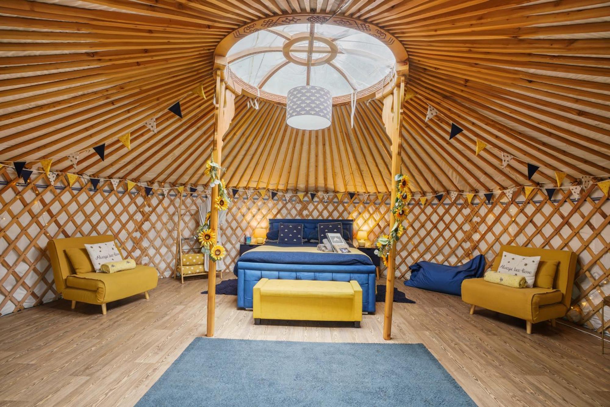 Glamp And Tipple Ltd Hotel Great Ellingham Kültér fotó